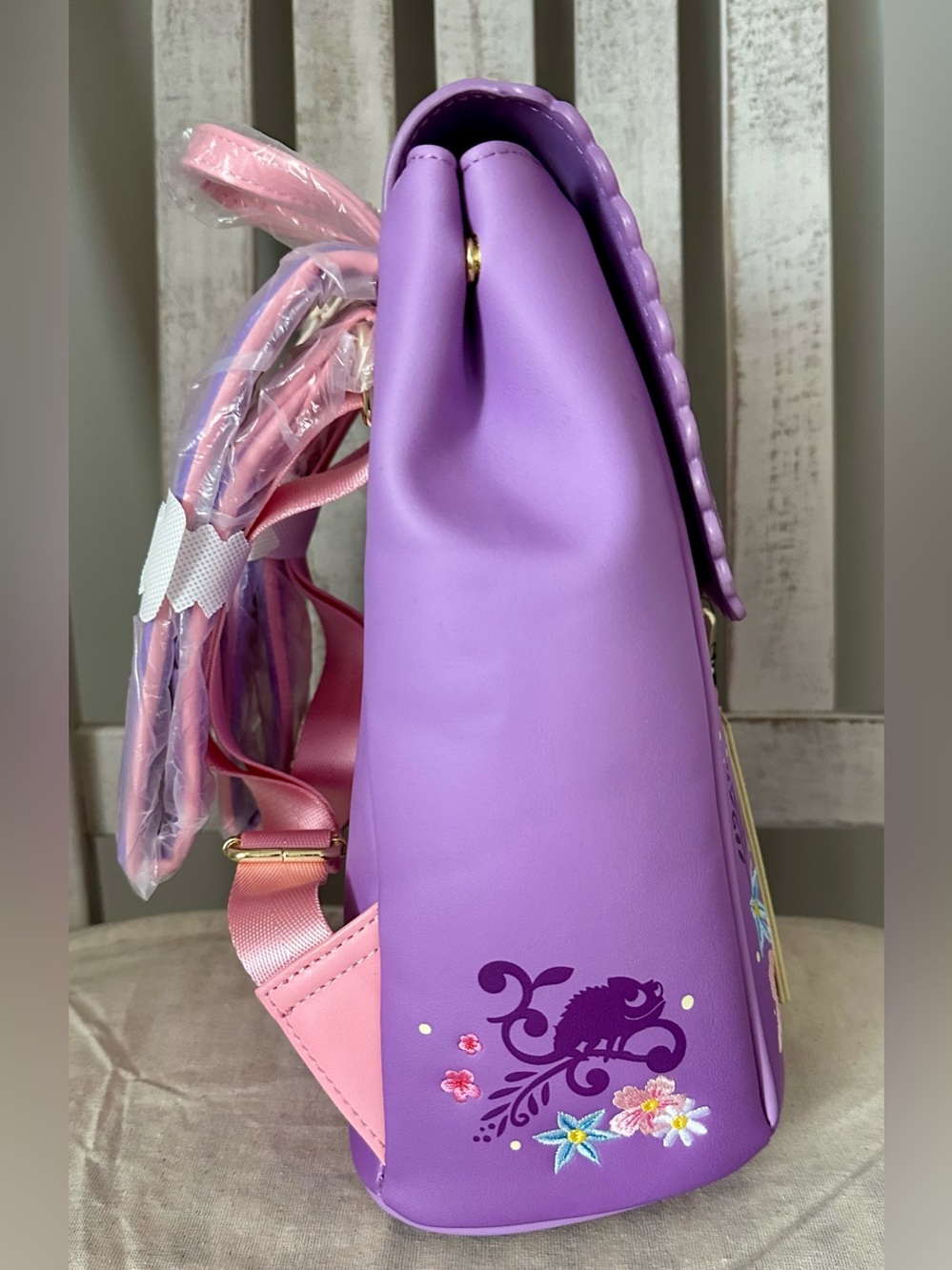 Loungefly Tangled Rapunzel’s Exclusive Floral Flap Mini Backpack with Coin Bag - Picture 4 of 10